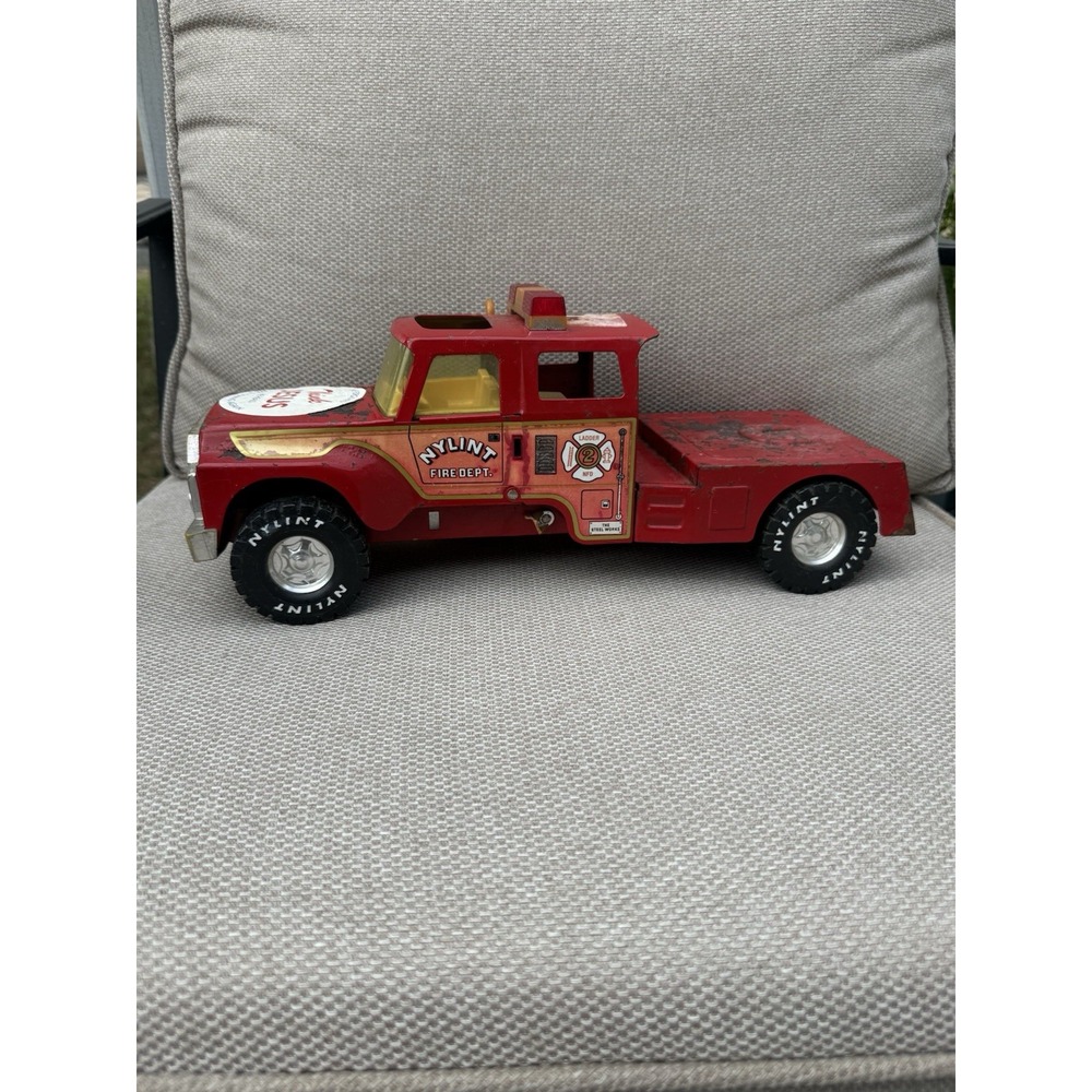 Vintage Nylint Aerial Hook N Ladder Fire Metal Truck Only *As‎ Is*
